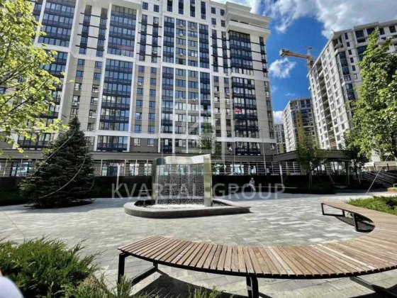 Пентхаус у ЖК Центральний-2: стеля 3,4м та вид на Центральний парк!