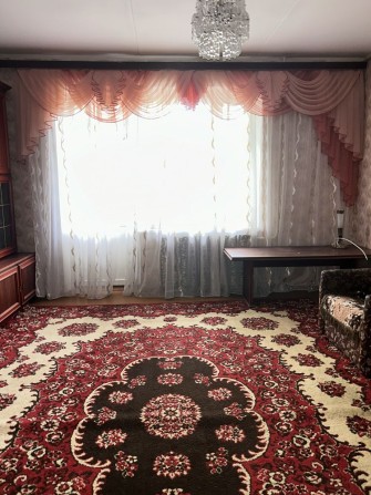 Продаж квартири  3 кімн. - фото 1