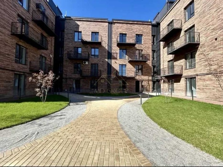 Продається готова до ремонту 2к кв 60 м2 - фото 1