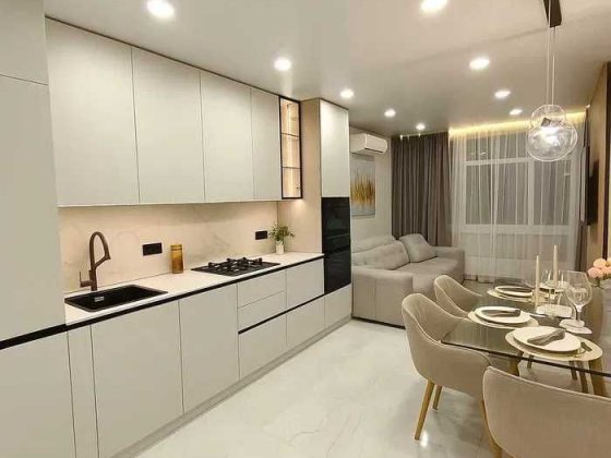 Продаж 3-кім. квартири з шикарним ремонтом, центр, інд. газ. опалення Івано-Франківськ