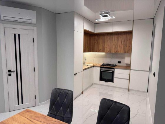 ПРОДАМ однокімнатну квартиру з ремонтом вул.Височана Івано-Франківськ