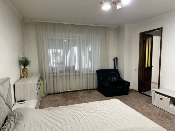 Квартира у котеджі, 125 кв.м. 96 кв Кривой Рог