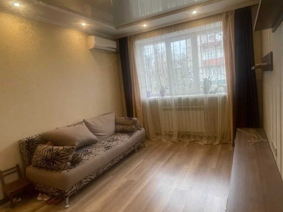 Продаж 3-кімнатної квартири. Центр. Можливо по державним програмам. Кременчуг