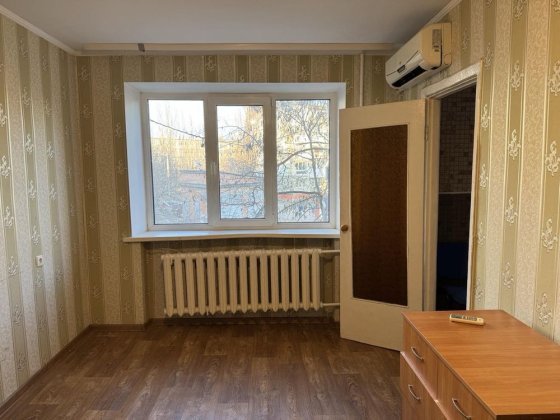 Продам 1 кімнатну квартиру в Центрі Кременчуг