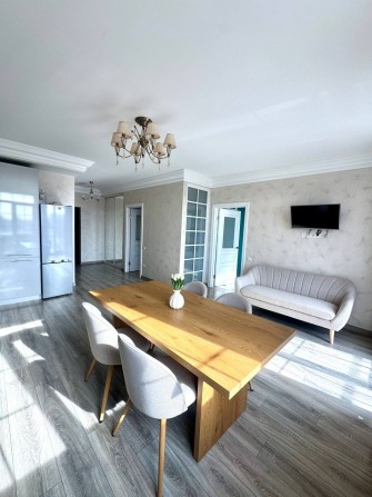 Квартира з ремонтом та меблями у ЖК Британія Hall — 60 м.кв. - фото 1