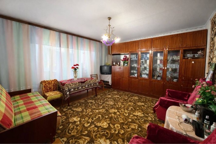 Трикімнатна квартира поруч з садочком та школою в Бучі - фото 1