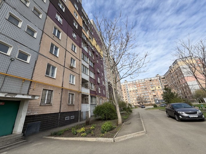 Продам Трехкомнатную квартиру Второй Восточный . - фото 1