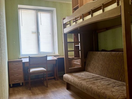 3-х сталінка « 8 лікарня» 2/2 автономка, гарний стан Кривой Рог