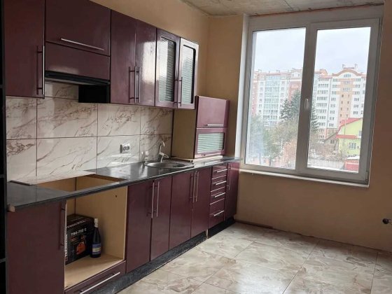 Терміновий прода 1-кім квартири 4 поверх новобудова Ивано-Франковск