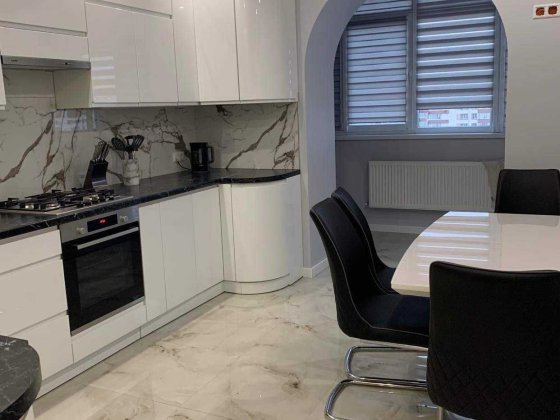 Продаж 2к кв   на вул.Стуса Ивано-Франковск