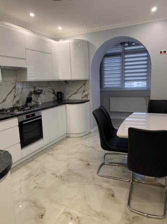 Продаж 2к кв   на вул.Стуса - фото 1