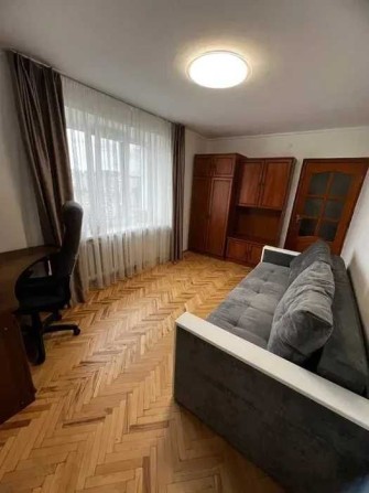 Продаж 2 кім.квартири в охайному стані,цегляне будівництво!НИЗЬКА ЦІНА - фото 1