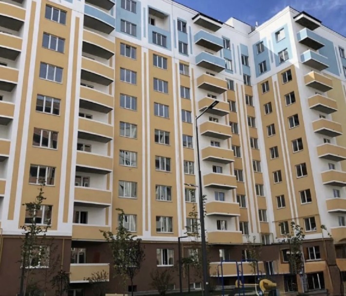 Велика 3-к квартира в Бучі біля ліцею з газом! 2%, Держпрограми! - фото 1