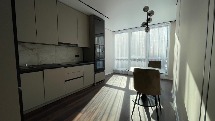 Продаж 1,5-кімнатної квартири з ремонтом_Озеро_Манххеттен_Зданий. - фото 1