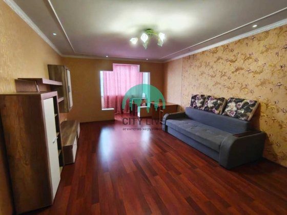 Продаж квартири великої площі з індивідуальним опаленням по вул Молодіжна(60) Ивано-Франковск