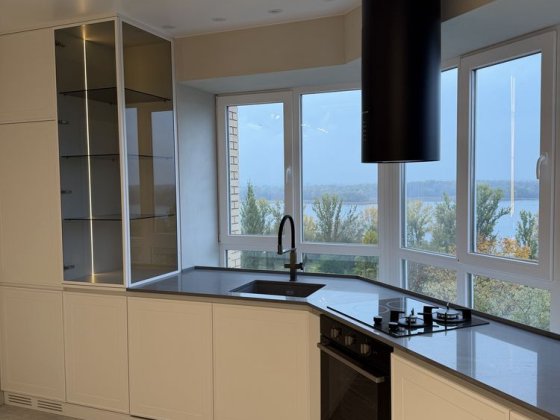 Продам квартиру з ремонтом та меблями  в новобудові з виглядом на Дніпро Кременчуг