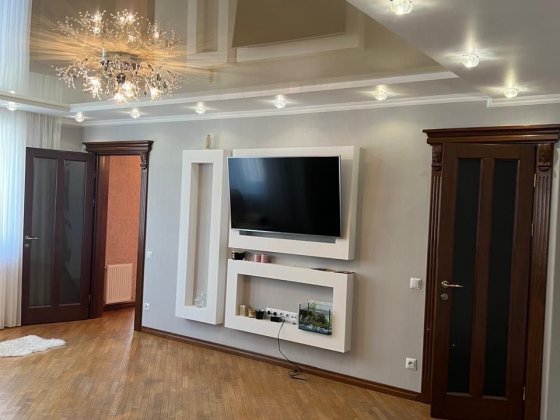 Продам 3 з кімн кв по вул Липинського  р-н Там там Луцк
