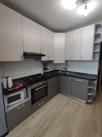 Продаж квартири з ремонтом від хазяїна! - фото 1