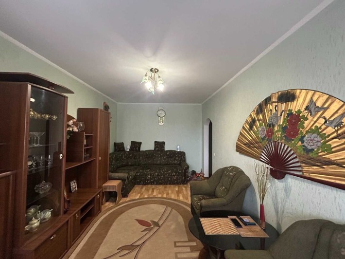 Продаж гаоної трьохкімнатної квартири в Довгинцівському районі - фото 1