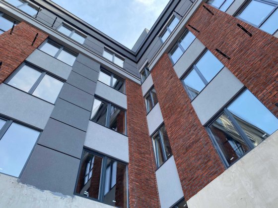 Євро-2к квартира в Центрі міста,мінімальне оформлення Ирпень
