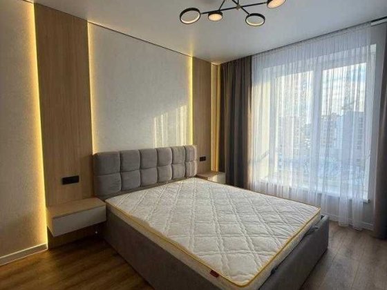Продаж 1.5 кімнатної квартири біля міського озера Ивано-Франковск