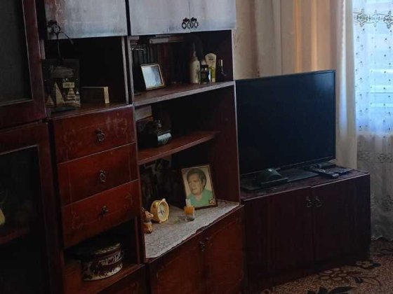 Продам трикімнатну  квартиру по вул. Пляжна Кривий Ріг
