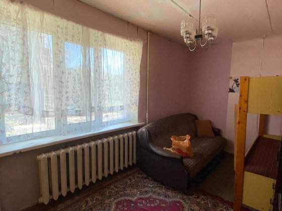 Продаж 2 кімнатної квартири на площі Артема під ремонт, вул. Тесленко Кривий Ріг