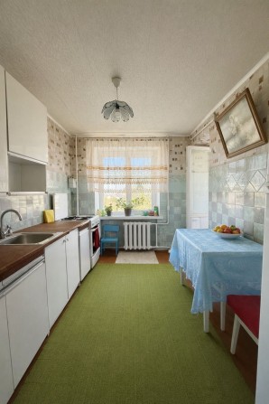 Продаж Трикімнатної квартири з ремонтом, Два балкони, Газ, школа, Садочок 200м - фото 1