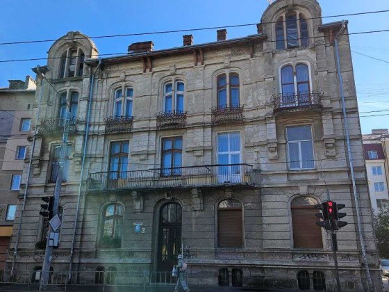 Продаж Австрійського люксу 110м2 в Центрі Ів.-Франківську. Ивано-Франковск