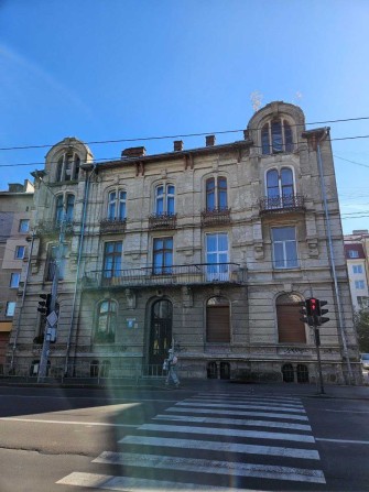 Продаж Австрійського люксу 110м2 в Центрі Ів.-Франківську. - фото 1