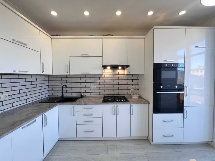 ЗАТИШНА 2-кім. квартира в новобудові | ЦЕНТР - фото 1