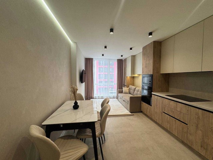 Продаж дизайнерської 1-кімнатної квартири в ЖК Manhattan Up - фото 1