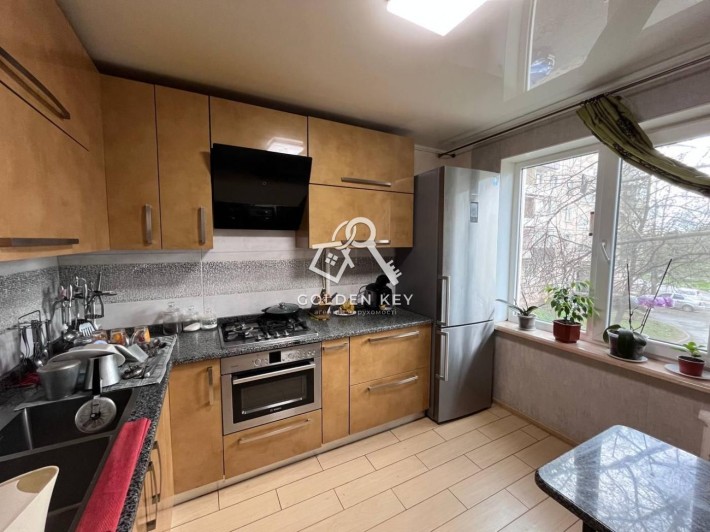 Продаж 3-кімнатної квартири по В.Великого, ЄВідновлення - фото 1