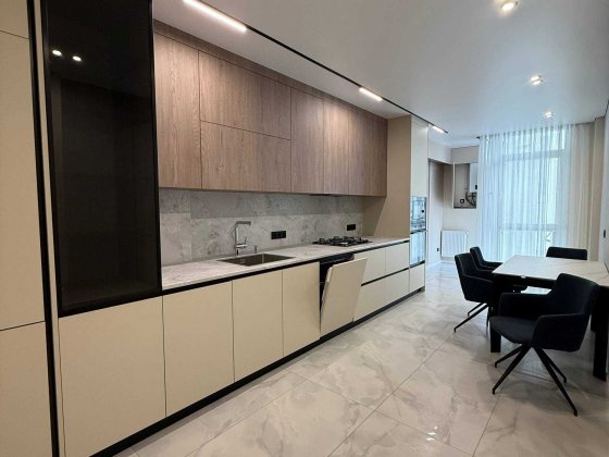 Нова 2 кімнатна в самому центрі міста Ивано-Франковск