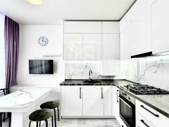 Продаж великої євро-двушки 45 м² з ремонтом та меблями ЖК «Нова Буча » без комісії Буча