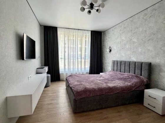 Продаю квартиру 42м2 з РЕМОНТОМ в ЖК НА ПРОРІЗНІЙ