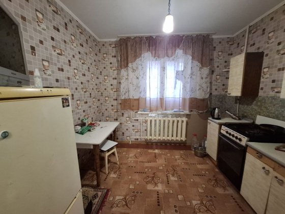 Продам 1но кімнатну, покращеного планування, кухня 9 Кривой Рог