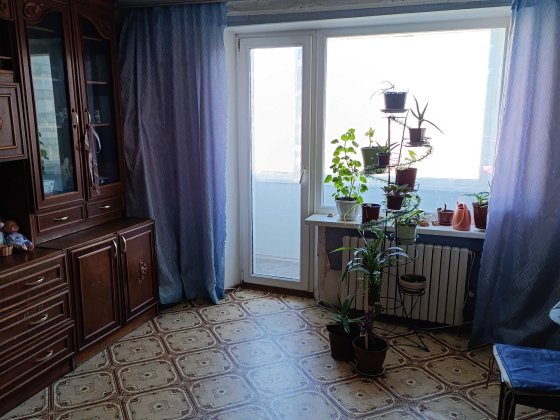 3-кімн. мкр. 5-й Зарічний, Бродвей Кривой Рог