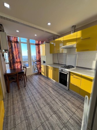 Продаж 1к квартири з ремонтом,ЖК Версаль Парк - фото 1