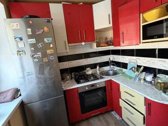 Продам 2к квартиру, Дружба, ул.М.Ткачева (Мухиной) Кривой Рог