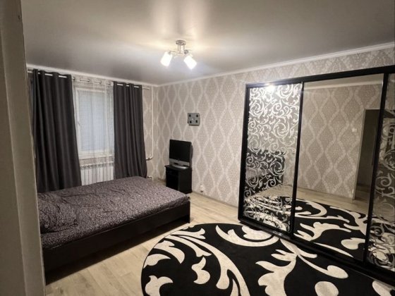 1к квартира Східний 1 з меблями та технікою Кривой Рог