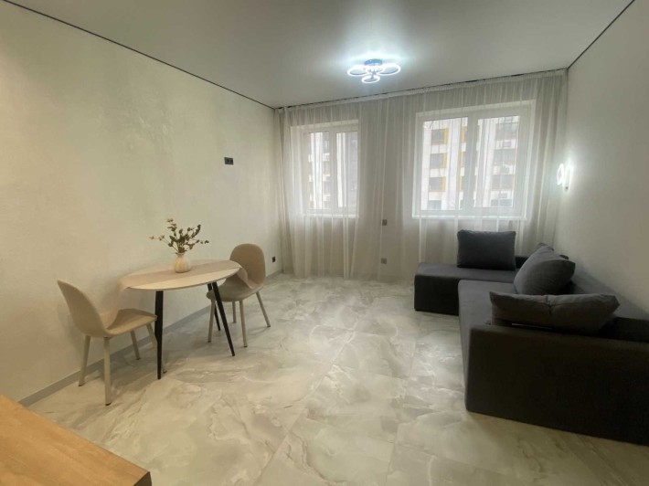 Молодість, комфорт і стиль | Нова студія біля Києва. Без комісії! - фото 1