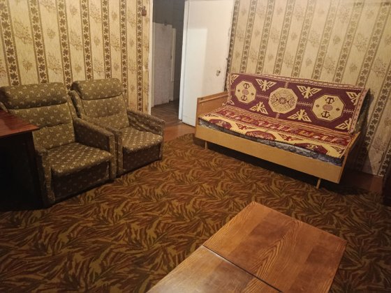 Продаю 3-комн сталинка Кривий Ріг