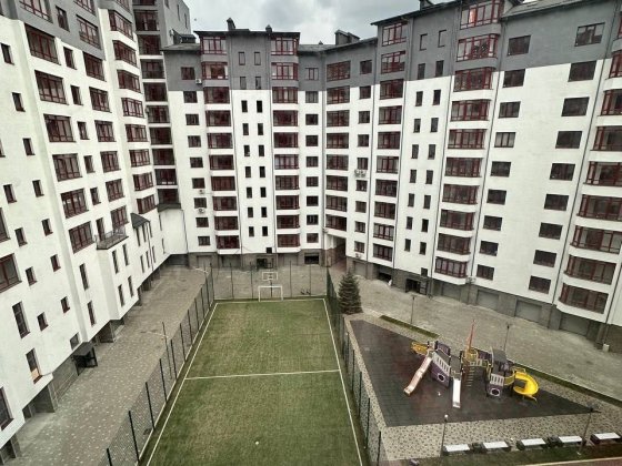 Продаж 2 км квартири поруч з річкою Івано-Франківськ