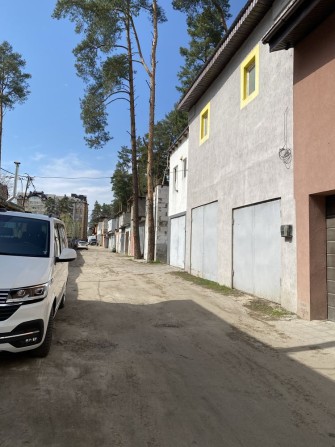 Повноцінна КВАРТИРА-ГАРАЖ Без Комісії з усіма коммунікаціми/ велика технічна яма/  приватизованний з - фото 1