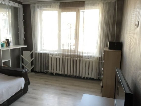 1 комн на Горняцком с мебелью и техникой Кривой Рог