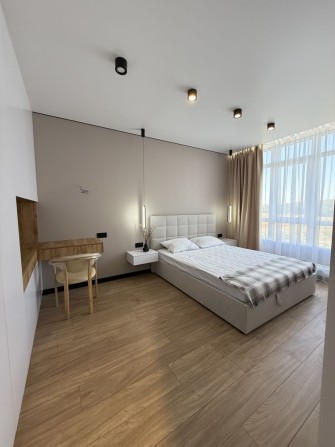 Продаж квартири з новим ремонтом,меблями біля Набережної! Є балкон! - фото 1