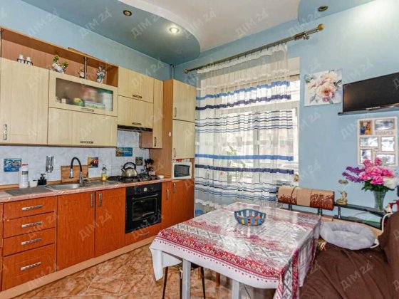 Трикімнатна квартира з характером в Історичному центрі міста Полтава