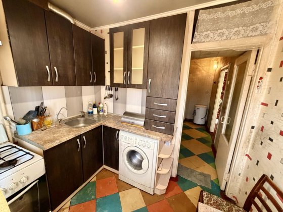 Продаж трикімнатної  квартири в районі ЮГОК Кривий Ріг