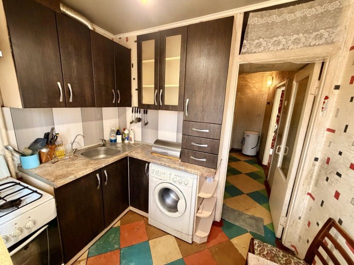 Продаж трикімнатної  квартири в районі ЮГОК - фото 1